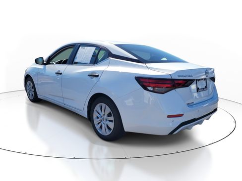 Used 2025 Nissan Sentra S image 6