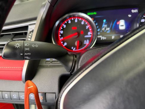 Used 2019 Toyota Camry XSE FWD image 33
