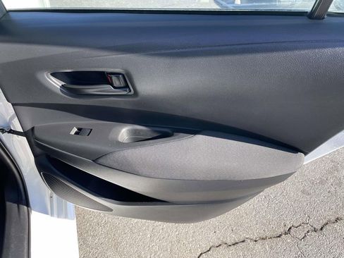 Used 2022 Toyota Corolla LE image 41
