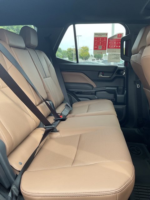New 2026 Toyota 4Runner Limited AWD/4WD image 18