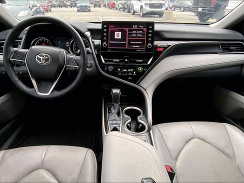 Used 2024 Toyota Camry XLE image 14