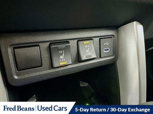 Used 2025 Toyota Corolla Cross XLE w/ Convenience Package AWD/4WD image 17
