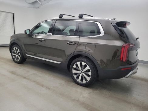 Used 2022 Kia Telluride EX w/ EX Premium Package image 3