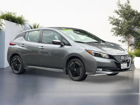 Used 2023 Nissan Leaf SV Plus image 1