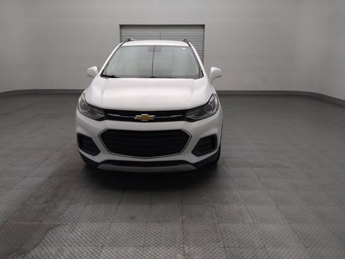 Used 2020 Chevrolet Trax LT w/ LT Convenience Package FWD image 15