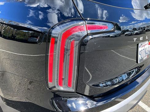 Used 2023 Kia Telluride SX image 28