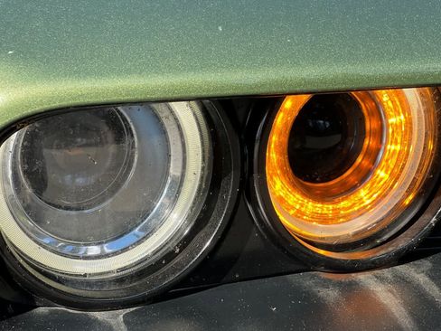 Used 2018 Dodge Challenger SXT Plus RWD image 34