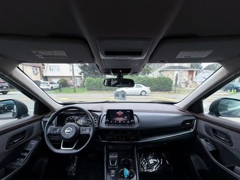 Used 2021 Nissan Rogue S AWD/4WD image 24