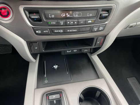Certified 2025 Honda Ridgeline RTL image 19