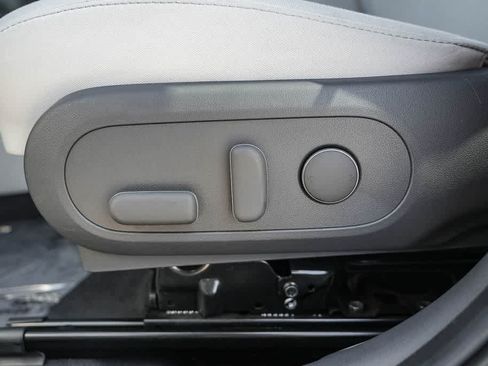 Used 2024 Hyundai Kona SEL FWD image 21