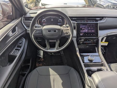 New 2026 Jeep Grand Cherokee Laredo RWD image 10
