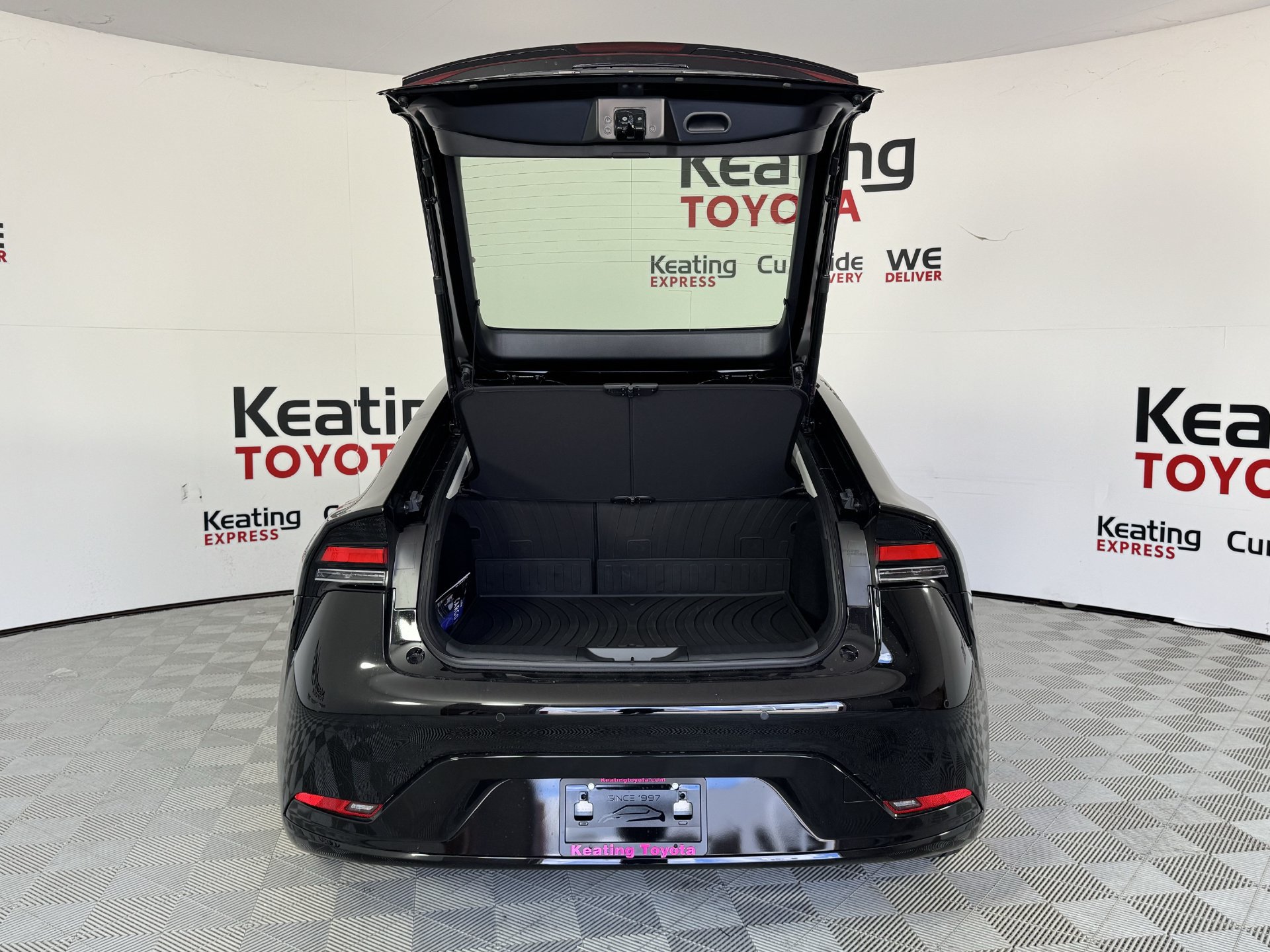 New 2027 Toyota Prius XLE FWD image 11