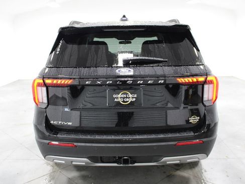 New 2026 Ford Explorer Active w/ Active Comfort Package image 7