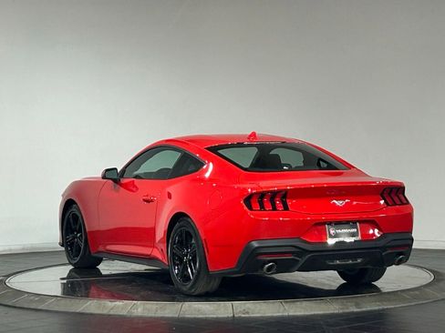 Used 2026 Ford Mustang Premium RWD image 7