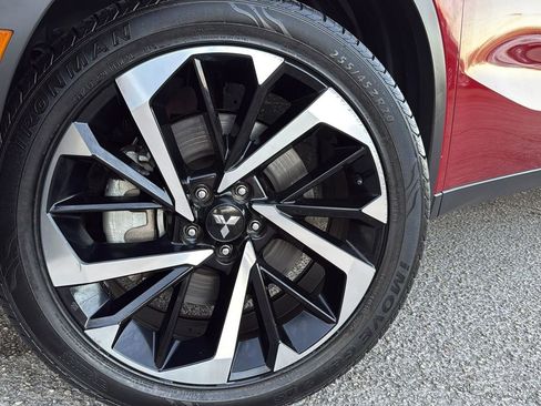 Used 2024 Mitsubishi Outlander SE image 9