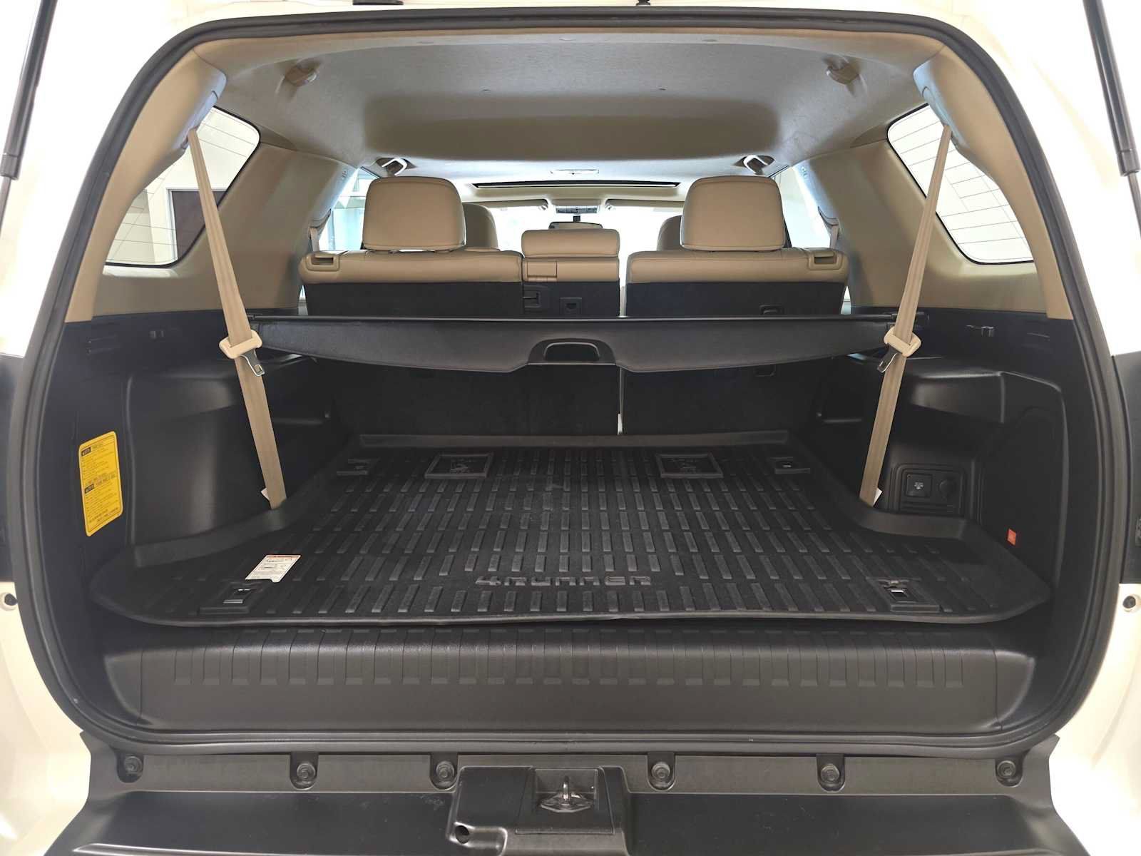 Used 2015 Toyota 4Runner Limited AWD/4WD image 31