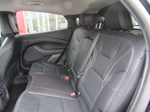 Used 2025 Ford Mustang Mach-E Premium image 21