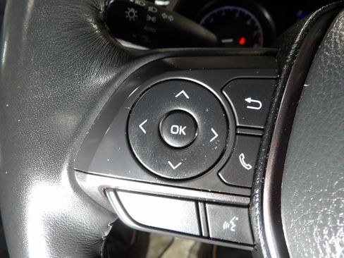 Used 2023 Toyota Camry SE FWD image 23