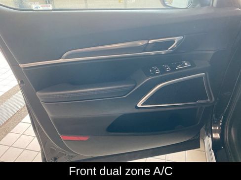 Used 2025 Kia Telluride S AWD/4WD image 9