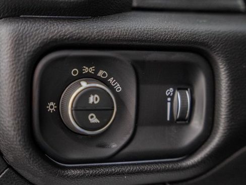 Used 2023 RAM 1500 Big Horn image 45