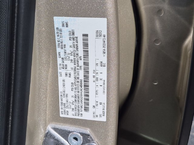 Used 2017 Ford Escape SE FWD image 29