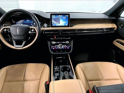 Used 2022 Lincoln Corsair Reserve w/ Luxury Package image 15