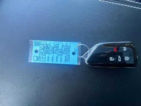 Used 2024 Volkswagen Atlas SEL image 31