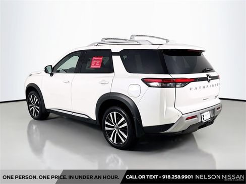 Certified 2024 Nissan Pathfinder Platinum image 7