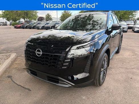 Used 2026 Nissan Pathfinder Platinum AWD/4WD image 2