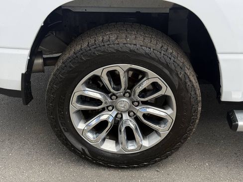 Used 2020 RAM 1500 4x4 Quad Cab image 38