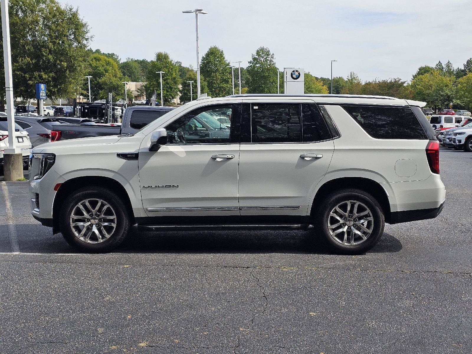 Used 2023 GMC Yukon SLT RWD image 13