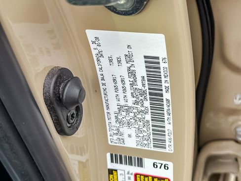 Used 2020 Toyota Tacoma TRD Sport image 26