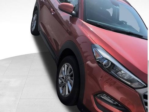Used 2016 Hyundai Tucson SE w/ Option Group 02 AWD/4WD image 2