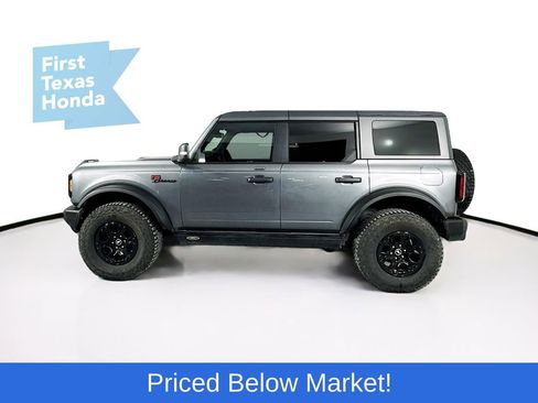 Used 2022 Ford Bronco Wildtrak image 4