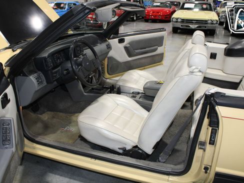 Used 1987 Ford Mustang LX image 6