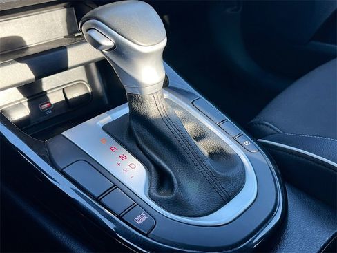 Used 2023 Kia Forte GT-Line w/ GT-Line Premium Package image 17