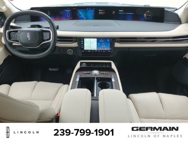 New 2027 Lincoln Navigator Premiere AWD/4WD image 17
