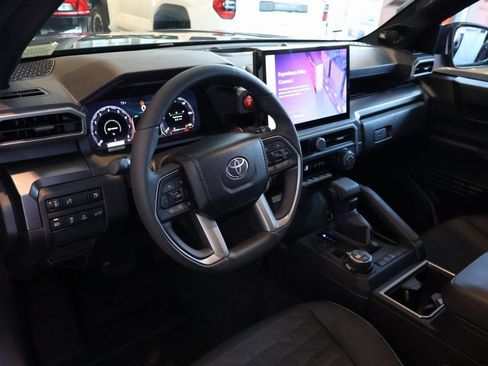 Used 2026 Toyota 4Runner TRD Off-Road Premium AWD/4WD image 5