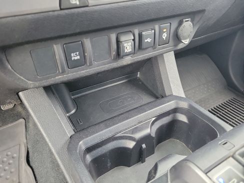 Used 2023 Toyota Tacoma TRD Sport RWD image 28