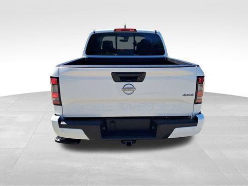 New 2026 Nissan Frontier SV w/ All-Weather Content Package AWD/4WD image 4