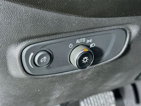 Used 2022 Chevrolet Equinox RS w/ RS Leather Package AWD/4WD image 12