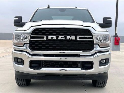 Used 2024 RAM 3500 Big Horn image 3