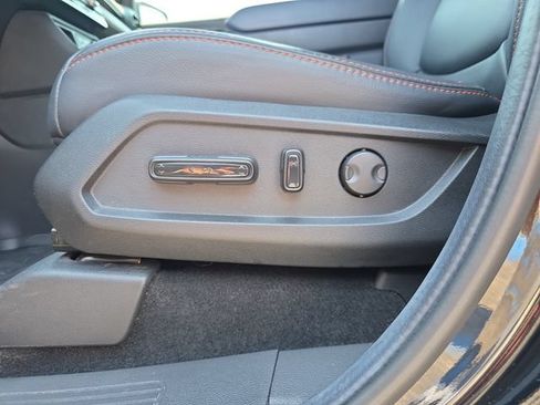 Certified 2025 Honda Pilot TrailSport image 12