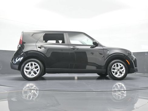 Used 2023 Kia Soul S FWD image 58