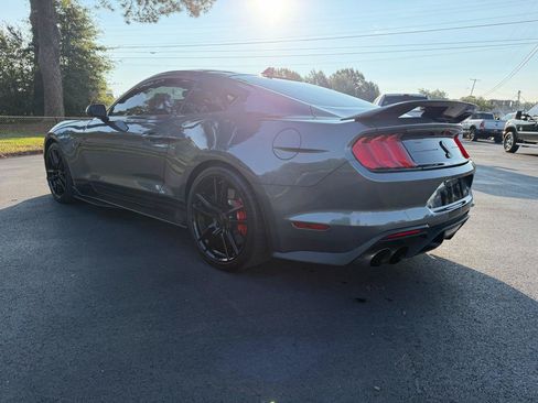 Used 2021 Ford Mustang Shelby GT500 RWD image 3