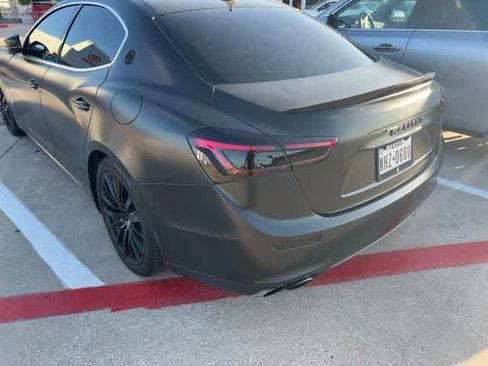 Used 2017 Maserati Ghibli RWD image 3