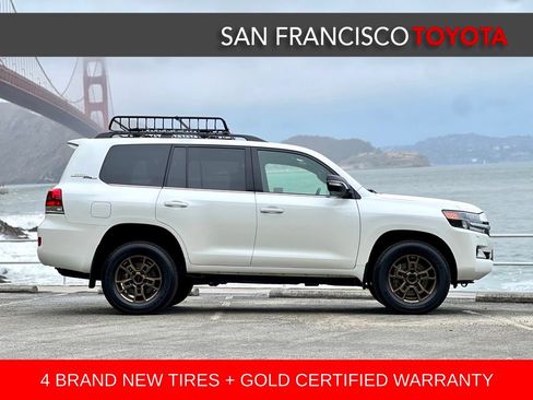 Certified 2020 Toyota Land Cruiser Heritage Edition AWD/4WD image 6