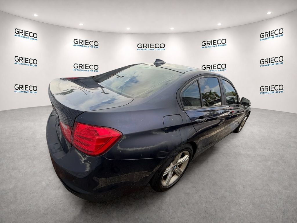 Used 2015 BMW 320i Sedan RWD image 12