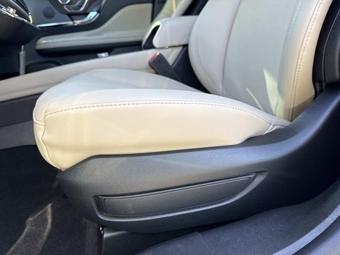 New 2026 Lincoln Corsair Reserve image 20