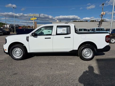 New 2025 Ford Maverick XL w/ Equipment Group 102A image 8
